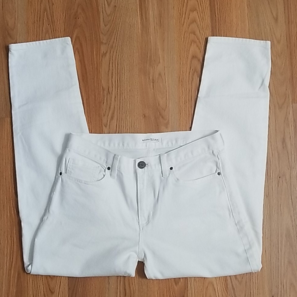 Banana Republic white denim boyfriend jeans